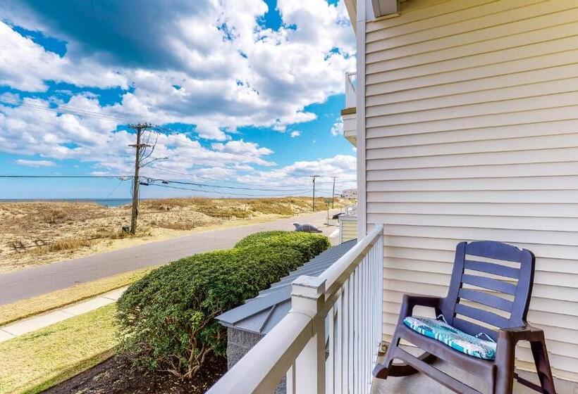 هتل The Sandbridge Dunes  The Wave 205