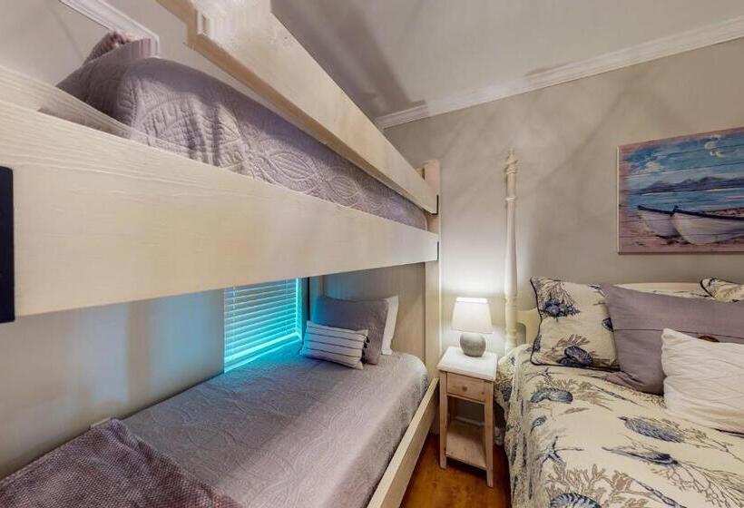 هتل Back Bay Condominium #708