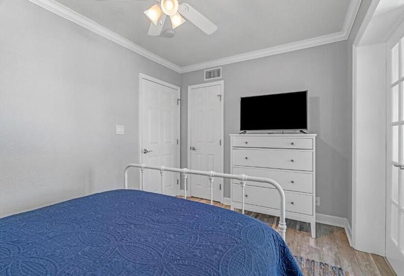 בית מלון כפרי Barefoot Beach Resort F107