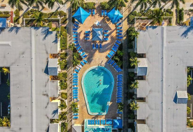 בית מלון כפרי Barefoot Beach Resort F107