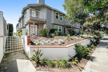 هتل Carlsbad By The Sea
