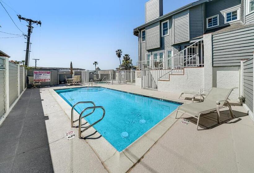هتل Carlsbad By The Sea