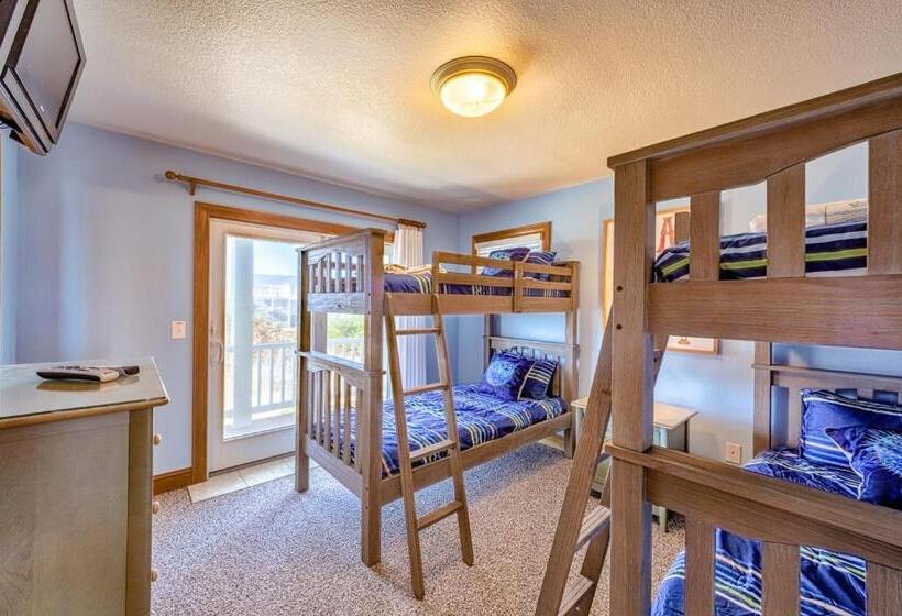 فندق Coastal Charm 220