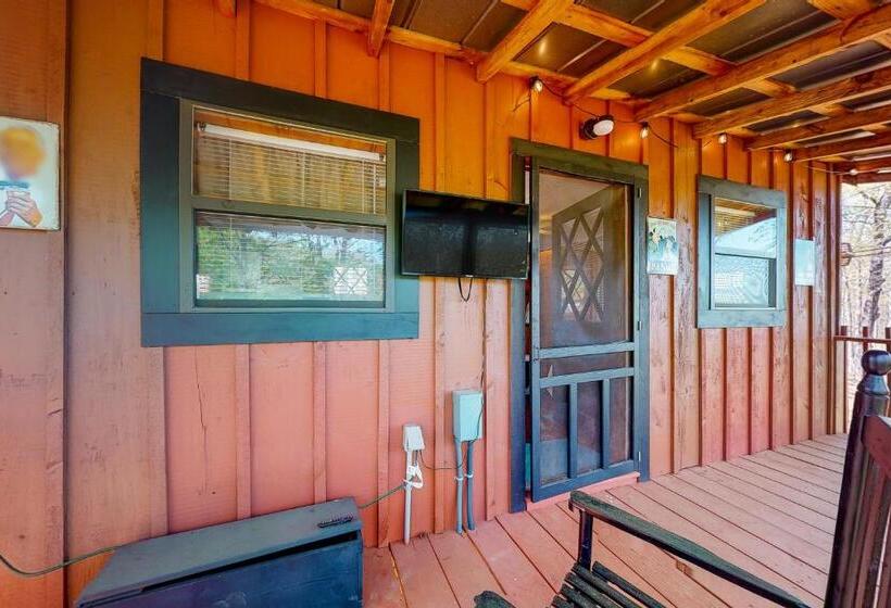 هتل Cozy Cabin