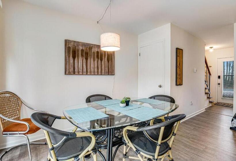 هتل Villas Of Bethany West     796 Salt Pond Circle Unit B