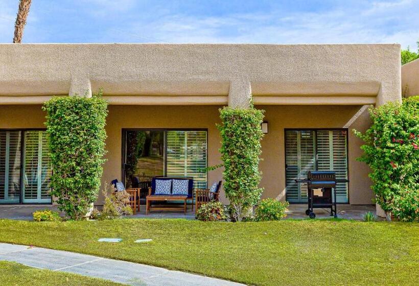ホテル Desert Oasis On Private Golf Course Permit# Blic 000,133 2021