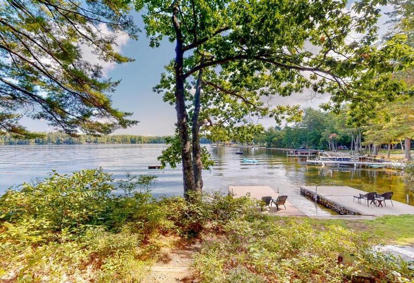 فندق Lenas  Lakeside Cabin