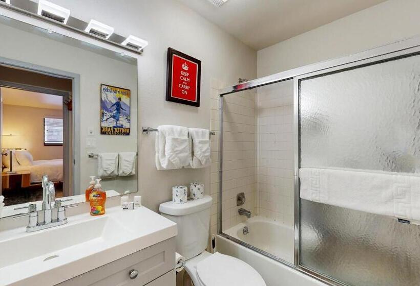 هتل Rustic Relaxation In Winter Park