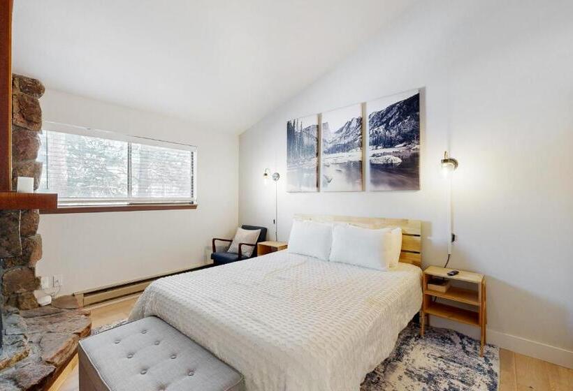 هتل Rustic Relaxation In Winter Park