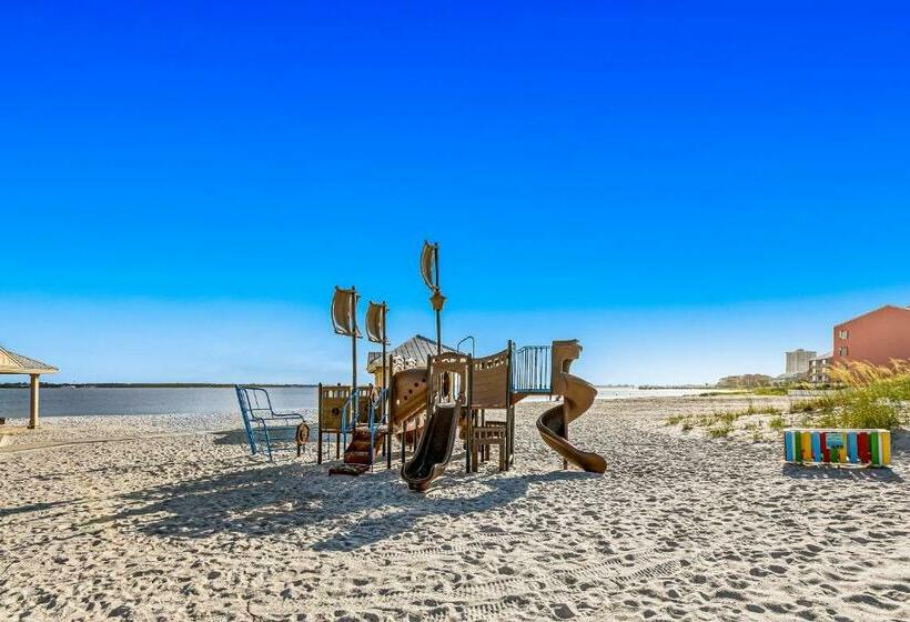 فندق Starboard Village 312