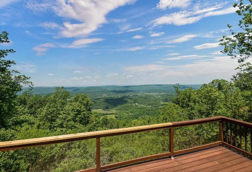 Peach Bluff House