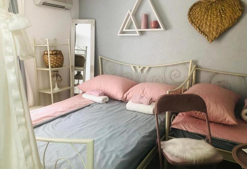 پانسیون Apartman Indira