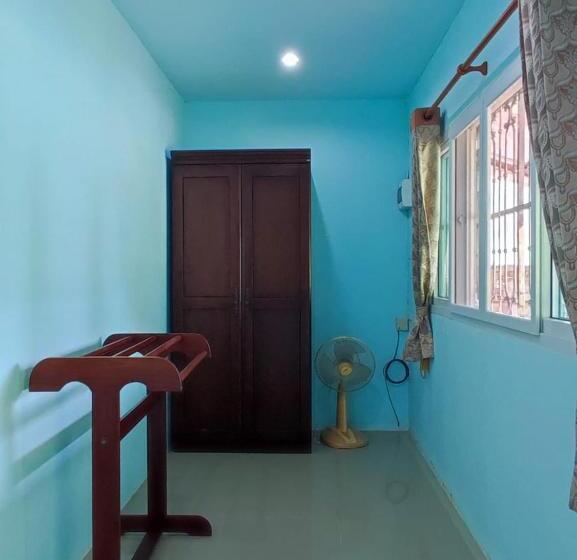 ペンション Chalisa Bukit House Lanta