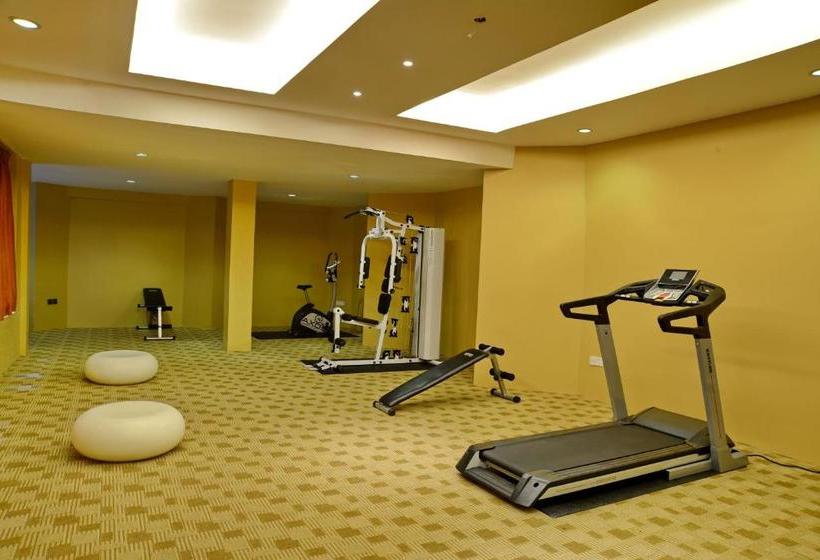 هتل Aureum Palace  & Resort Inle