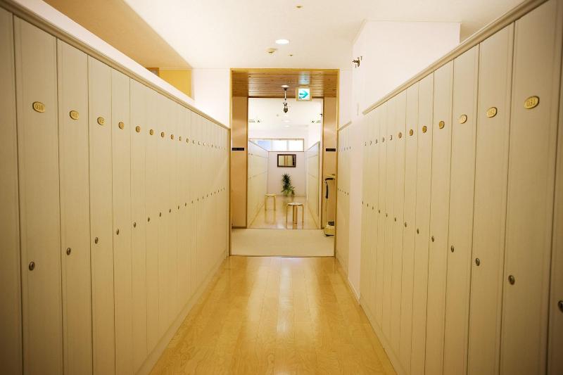 هتل کپسول Capsule Inn Osaka