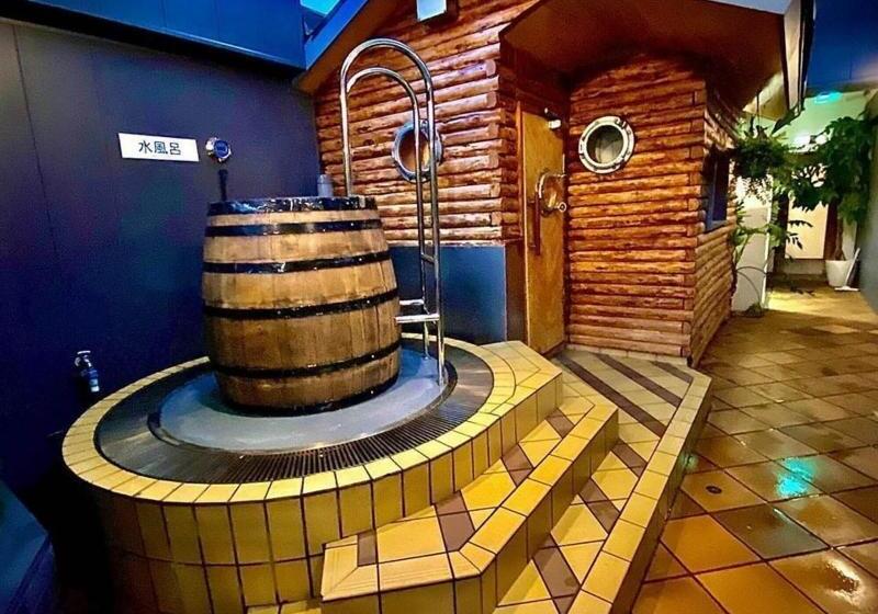 هتل کپسول Capsule Inn Osaka
