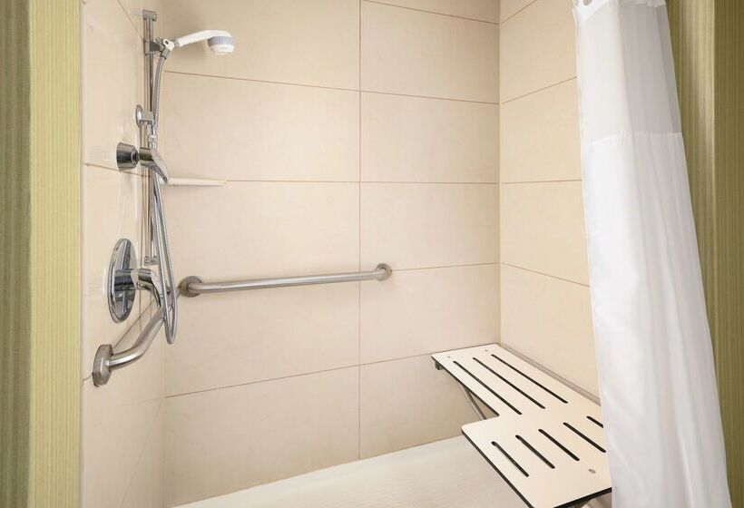 هتل Hampton Inn Kimball