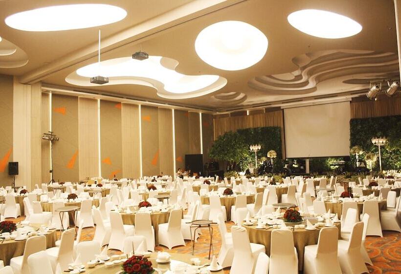 Hotel Harris  & Conventions Ciumbuleuit Bandung