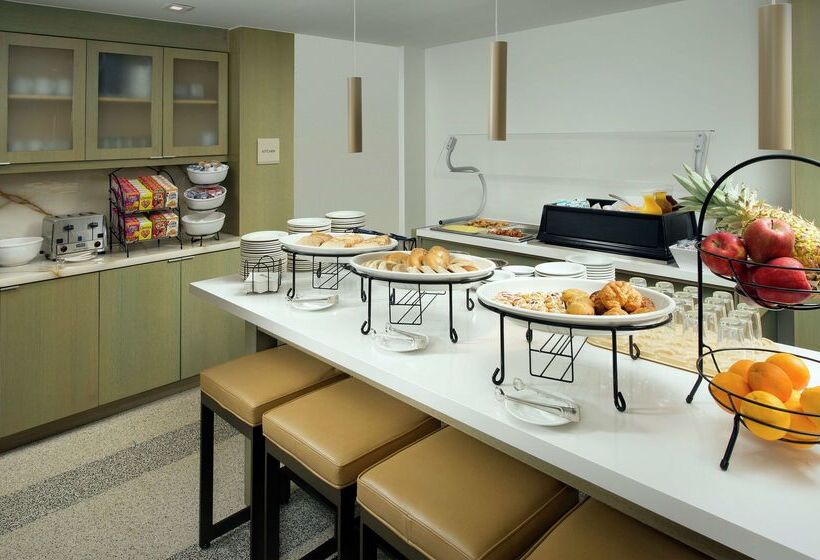 Fotos del hotel Hilton Garden Inn Miami South Beach:  25