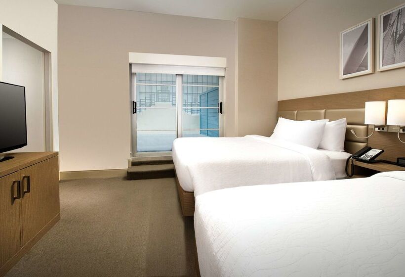 Fotos del hotel Hilton Garden Inn Miami South Beach:  2