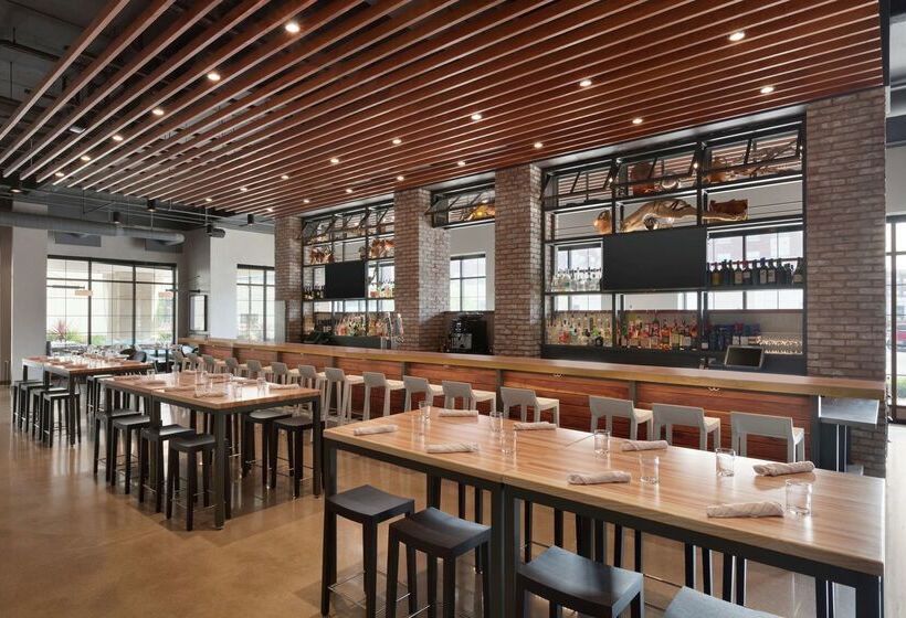 هتل Hilton Garden Inn Rochester/university & Medical Center