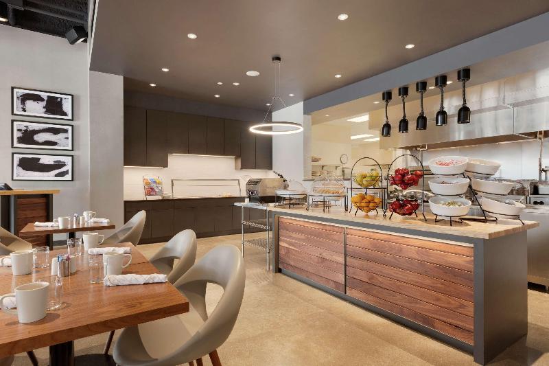 هتل Hilton Garden Inn Rochester/university & Medical Center