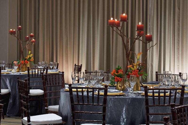 هتل Hilton Garden Inn Rochester/university & Medical Center