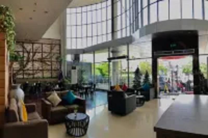 Fotos del hotel @hom Semarang Simpang Lima:  4