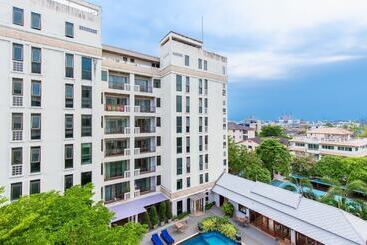 Lasalle Suites Hotel & Residence