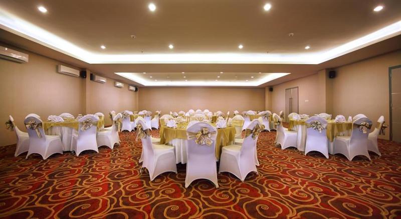 Fotos del hotel Neo Candi Simpang Lima - Semarang By Aston:  12