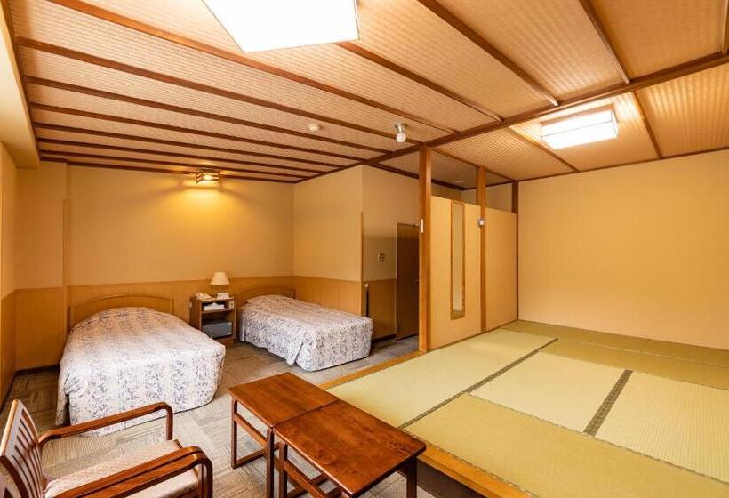 فندق Ooedoonsenmonogatari Kounkaku