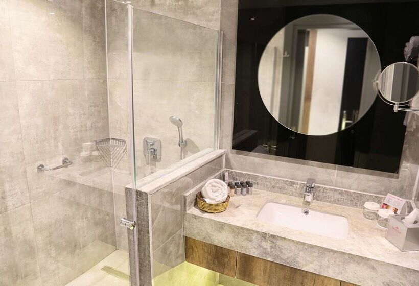 هتل Ramada By Wyndham Mersin