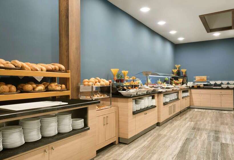 هتل Ramada By Wyndham Mersin