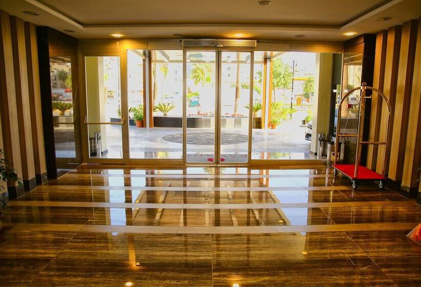 هتل Ramada By Wyndham Mersin