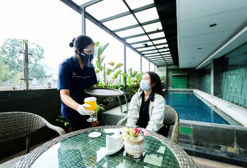 Fotos del hotel Serela Waringin By Kagum S:  11