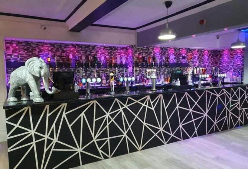 هتل South Beach Kings Promenade