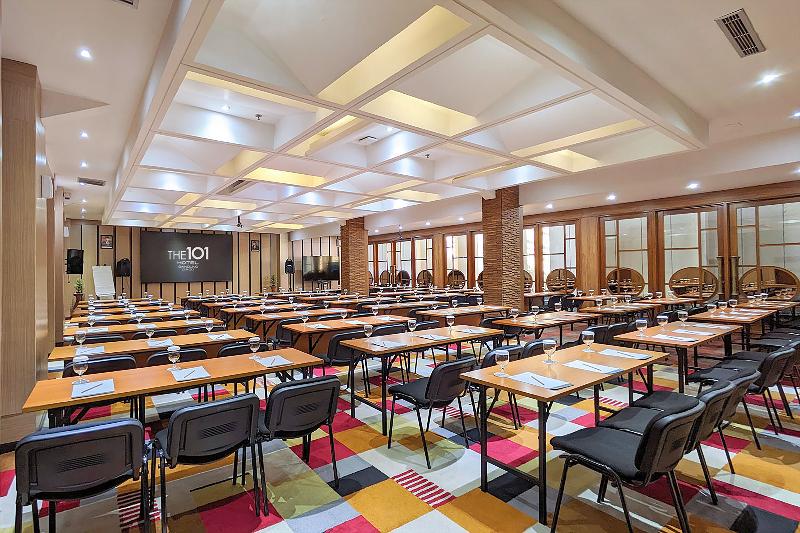 The 1o1 Bandung Dago