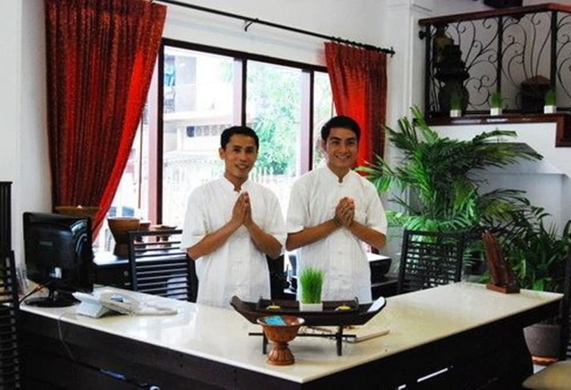 هتل Vayakorn Inn