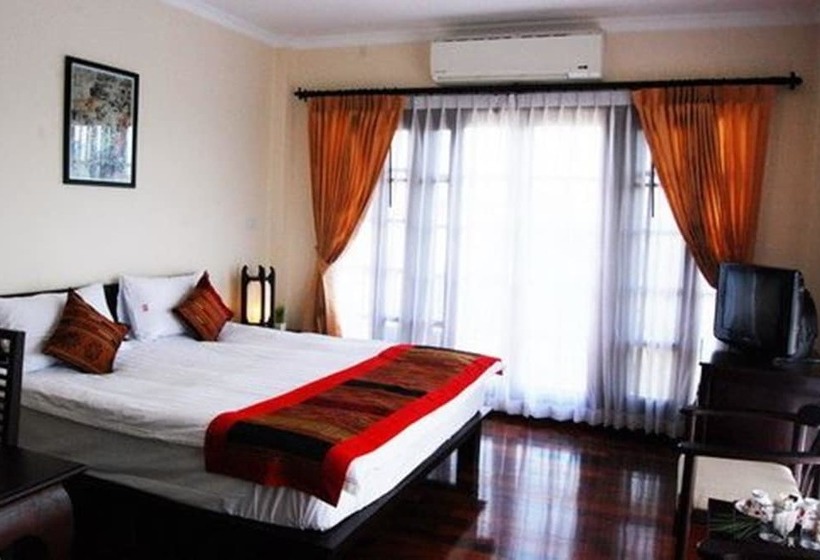 هتل Vayakorn Inn