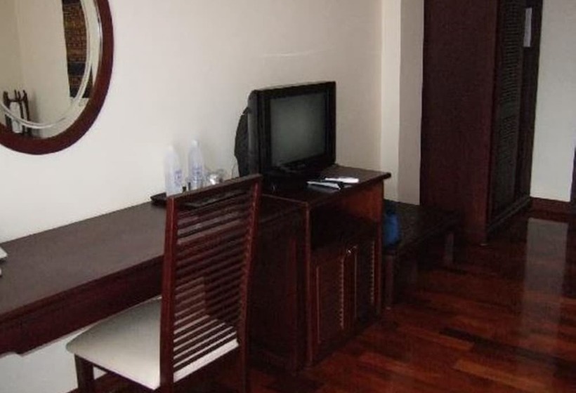هتل Vayakorn Inn