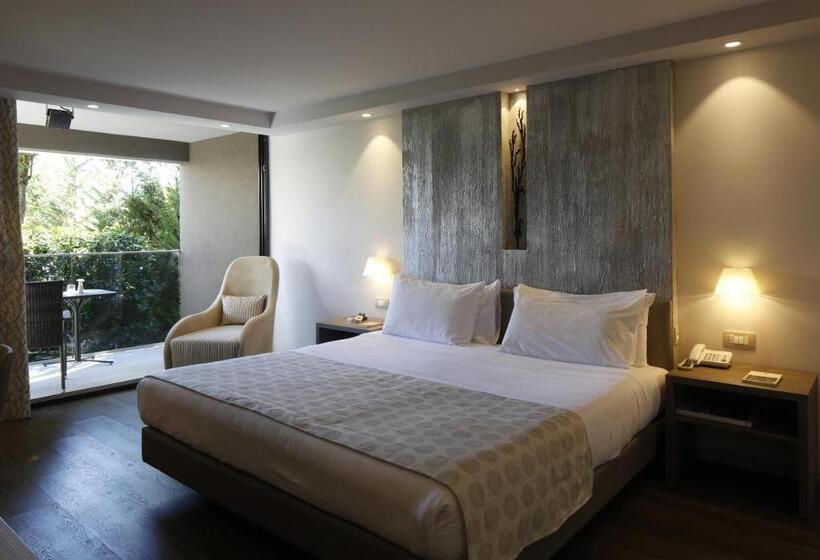 Palmon Bay Hotel & Spa
