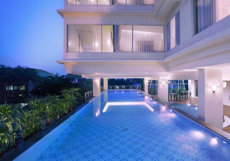 Quest Hotel Darmo   Surabaya By Aston