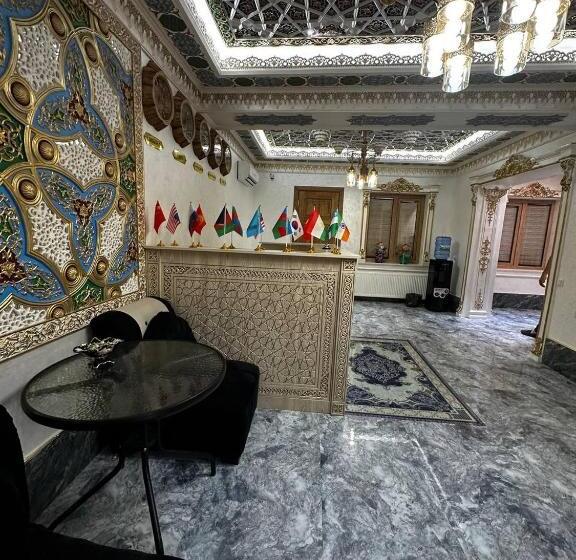 فندق Farnoz