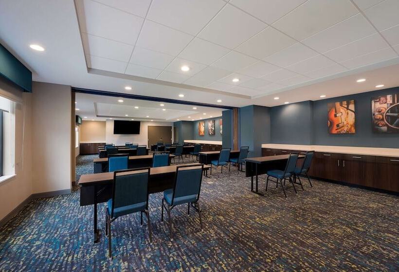 בית מלון כפרי Hampton Inn Detroit Southfield