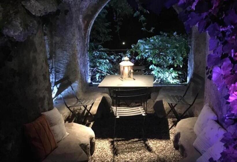 تختخواب و صبحانه Villa Ghiringhelli