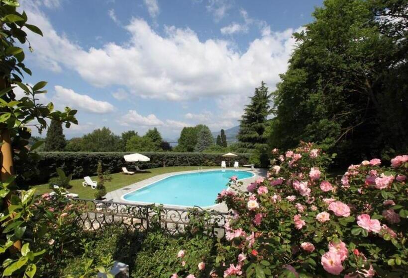 تختخواب و صبحانه Villa Ghiringhelli