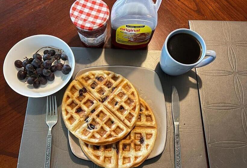 تختخواب و صبحانه Comfy Sleep With Breakfast