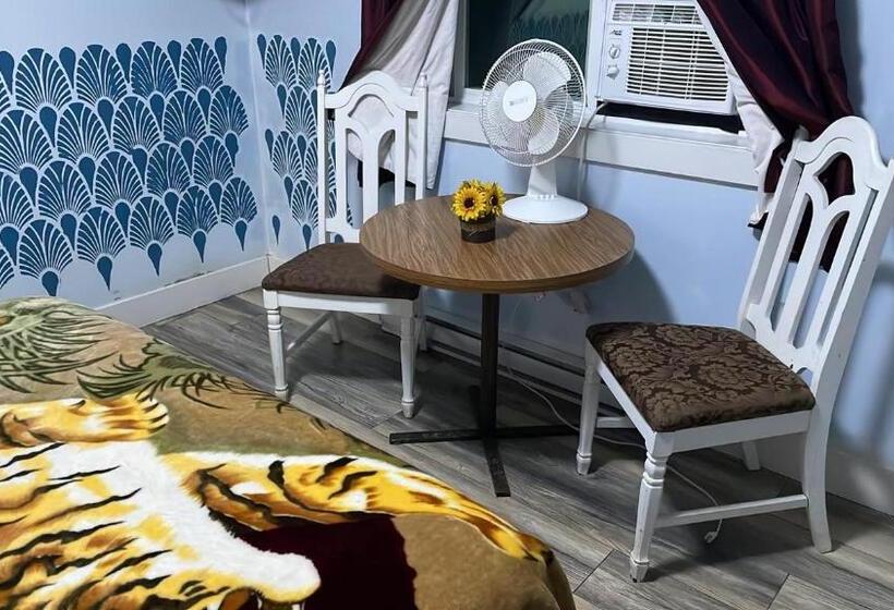 پانسیون Guest Suite   Private Retreat   J 1
