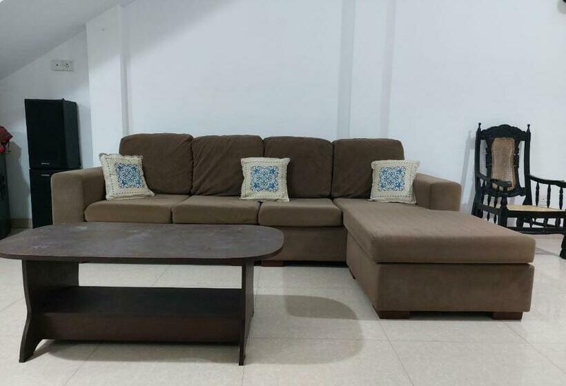 پانسیون White Villa