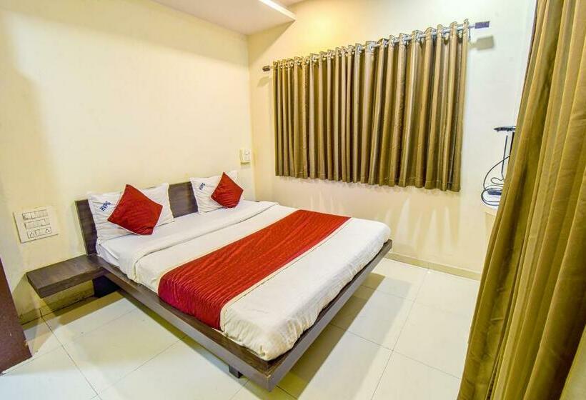 فندق Vishnupriya Grand